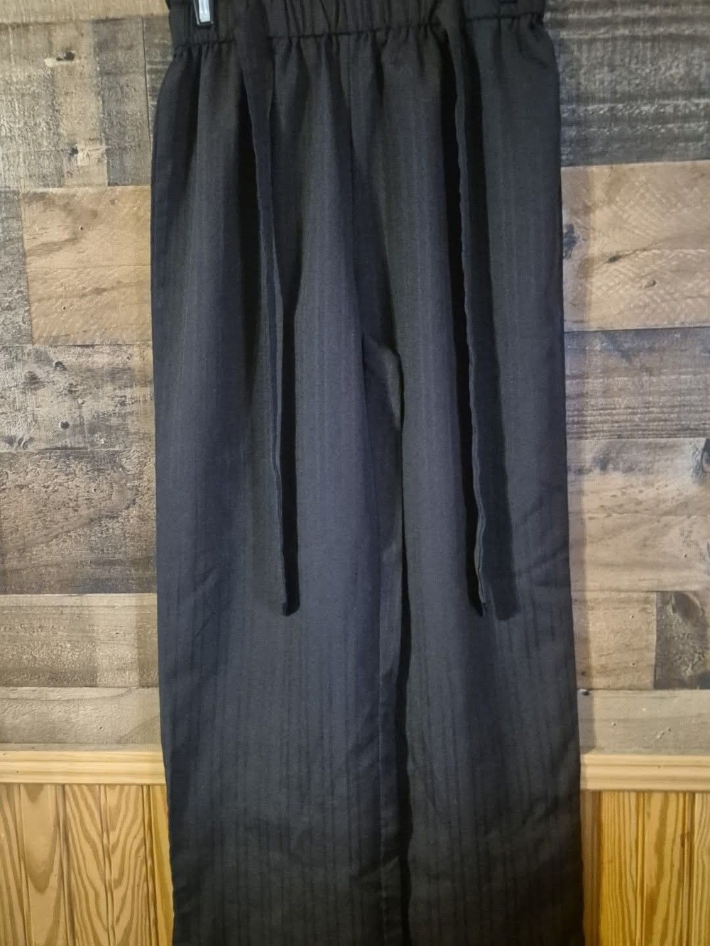 Wide-Leg Pull-On Pants in Black